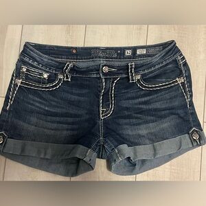 Miss Me Shorts size 32